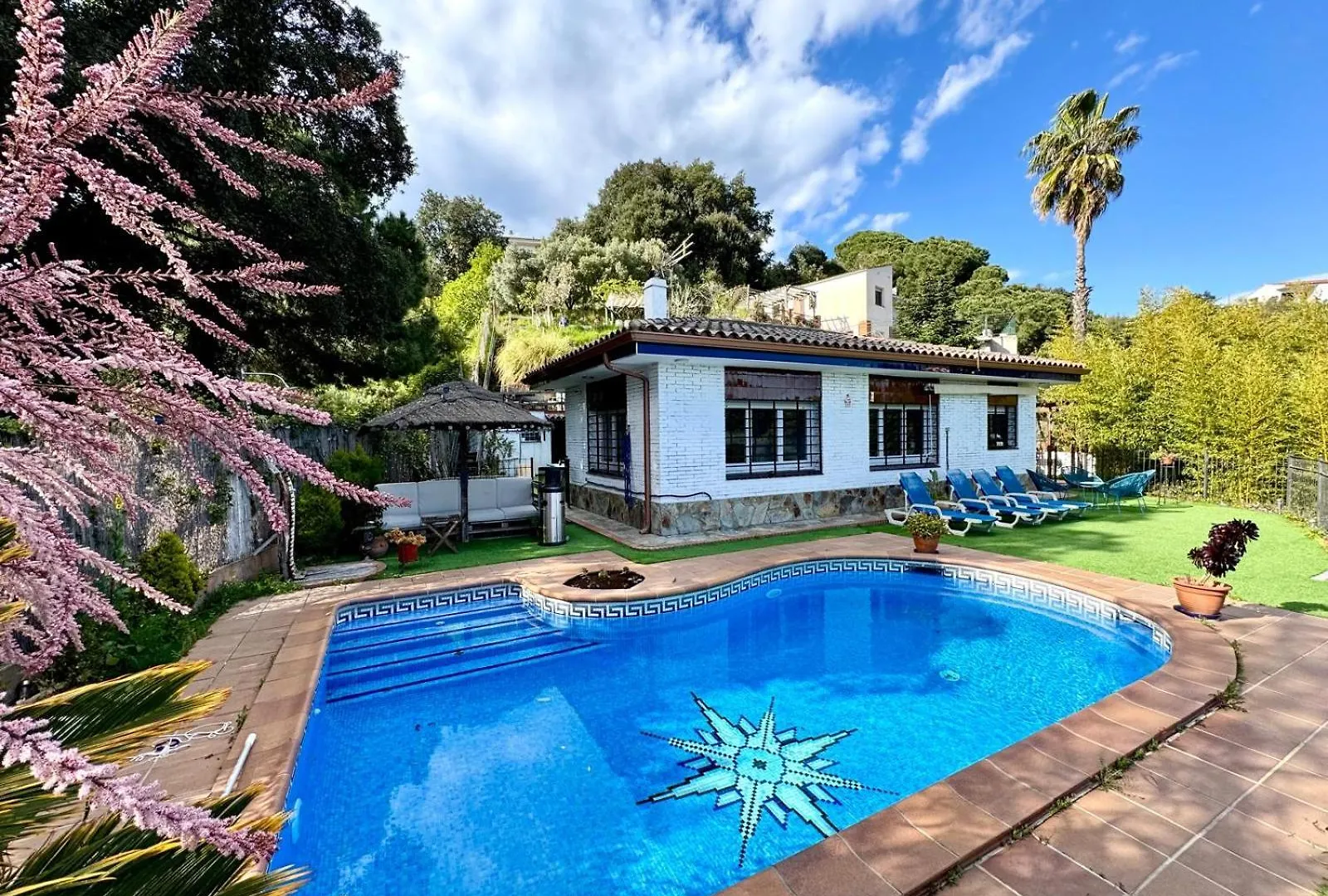 Casa Paraíso Piscina Tranquilidad Sant Cebrià de Vallalta