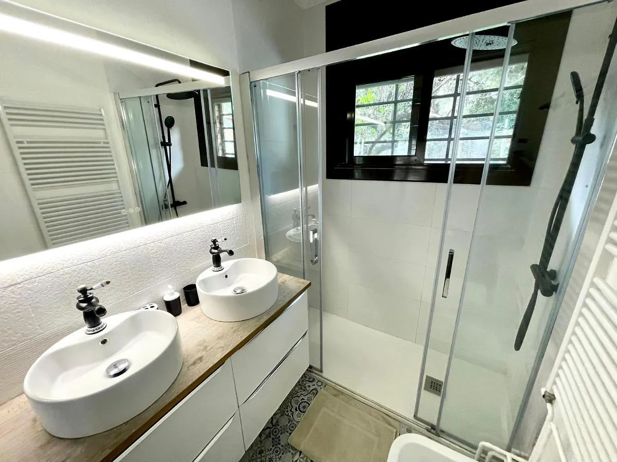 Casa Paraiso Piscina Tranquilidad Sant Cebrià de Vallalta 펜션