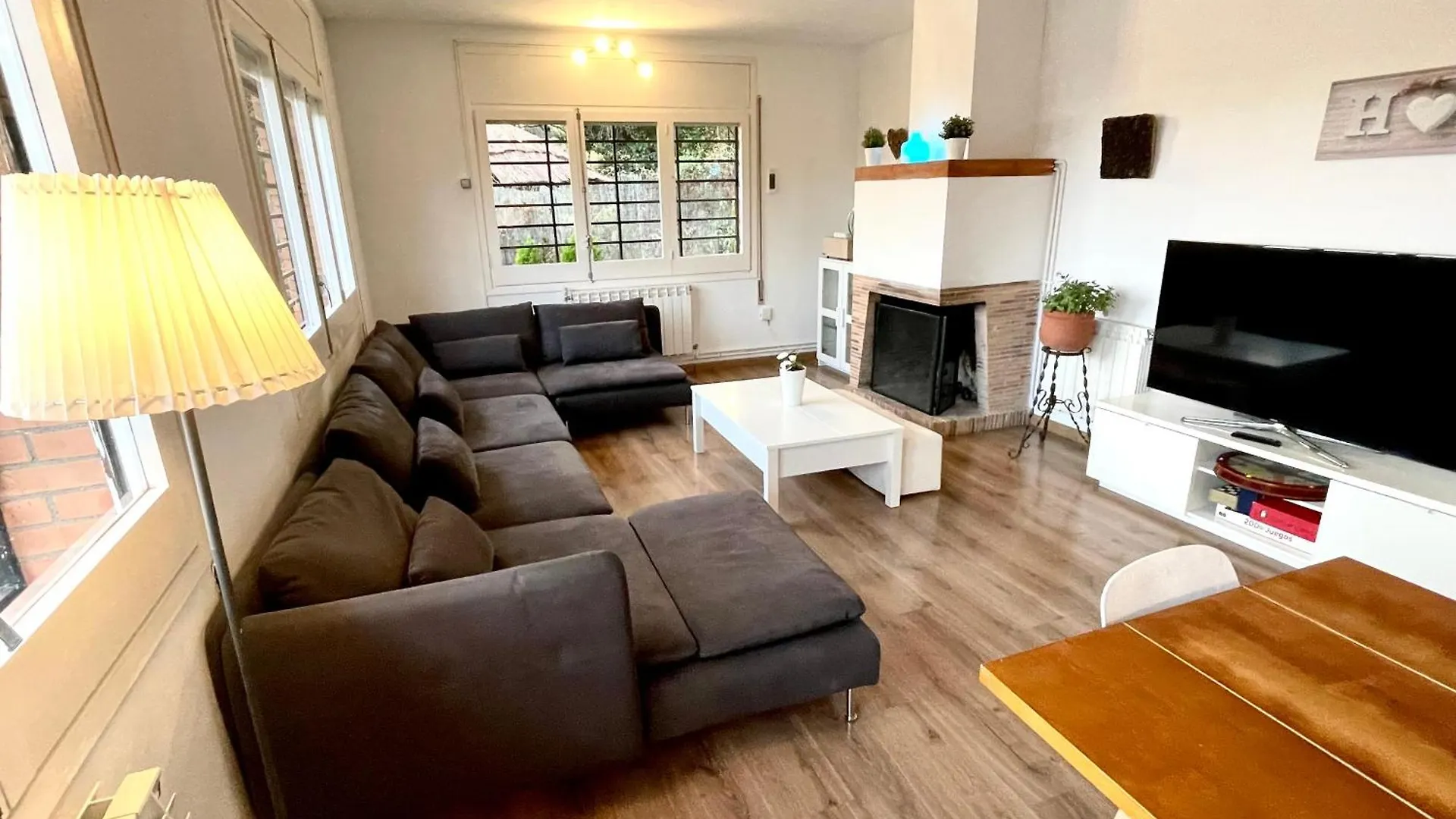 Casa Paraiso Piscina Tranquilidad Sant Cebrià de Vallalta 펜션