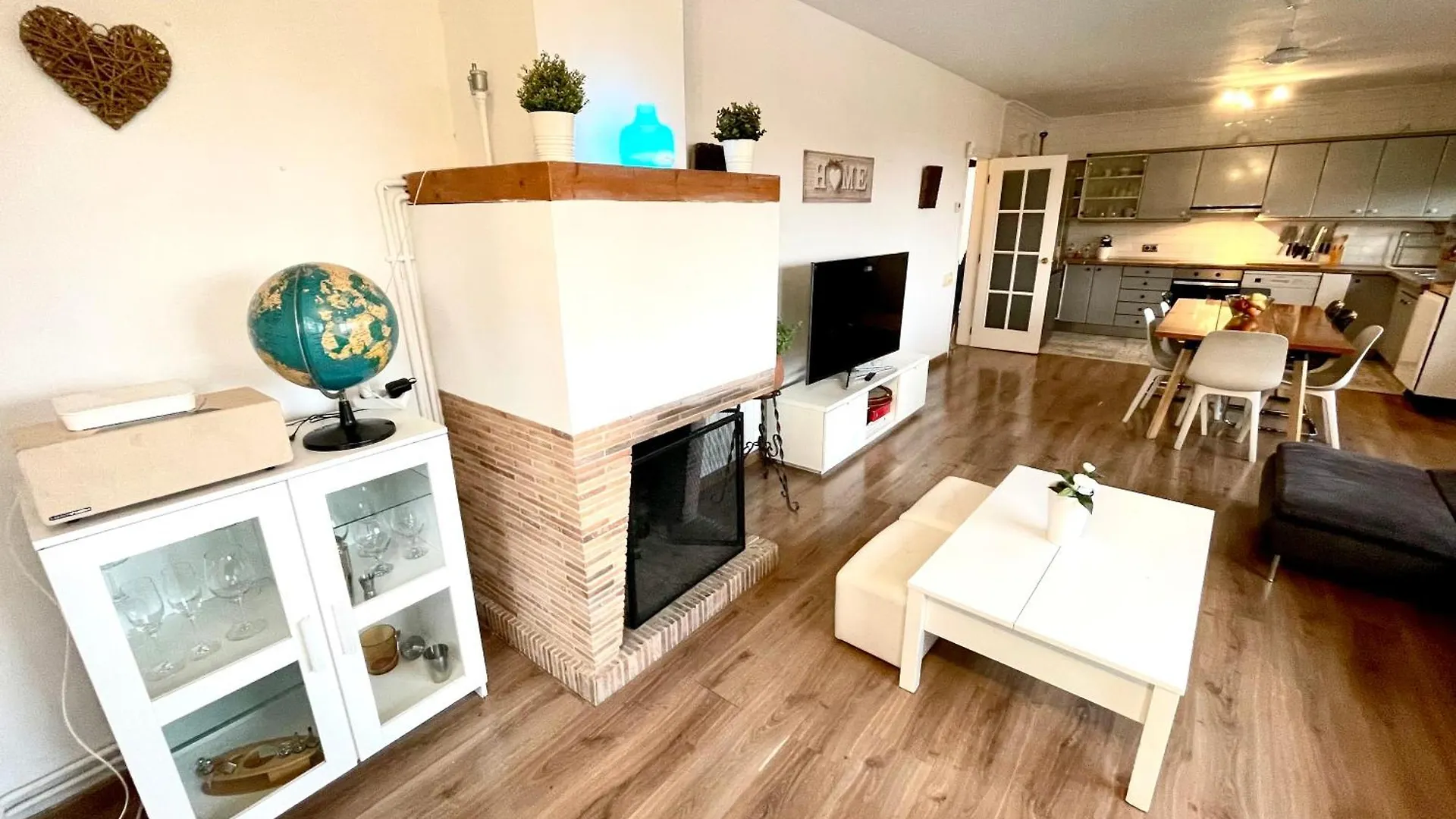 펜션 Casa Paraiso Piscina Tranquilidad Sant Cebrià de Vallalta 스페인