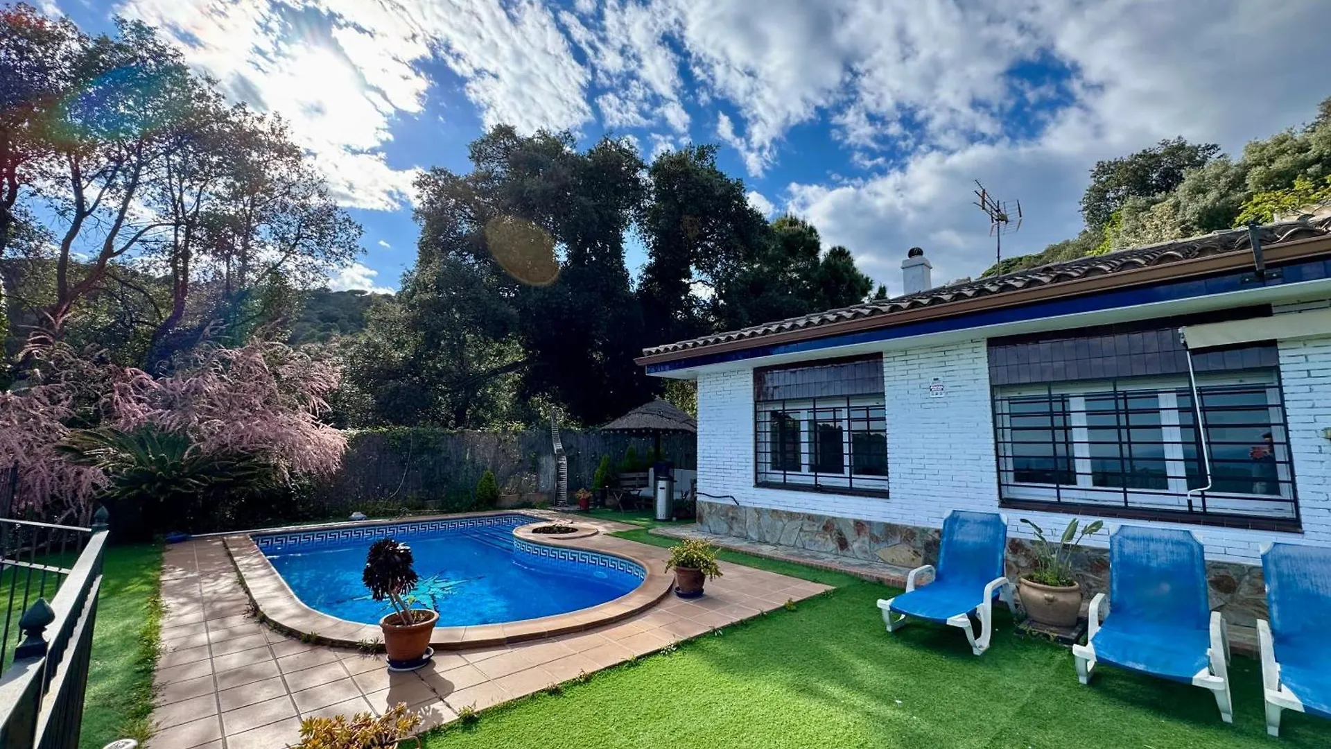 Casa Paraiso Piscina Tranquilidad Sant Cebrià de Vallalta 펜션