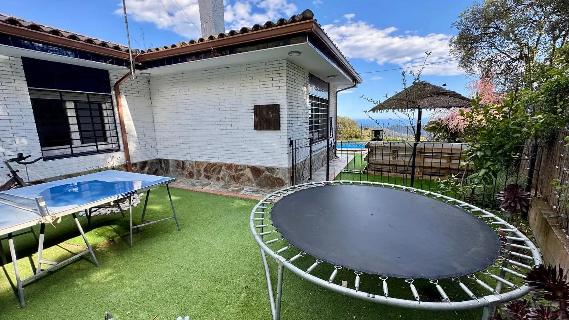 Casa Paraiso Piscina Tranquilidad Sant Cebria de Vallalta Holiday home